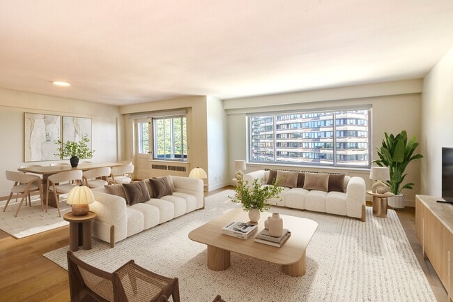 Building Photo - 3555 Cote-des-Neiges Road