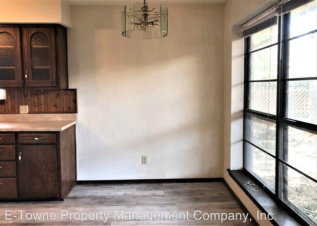 Building Photo - 3 br, 2 bath House - 218 Tanglewood