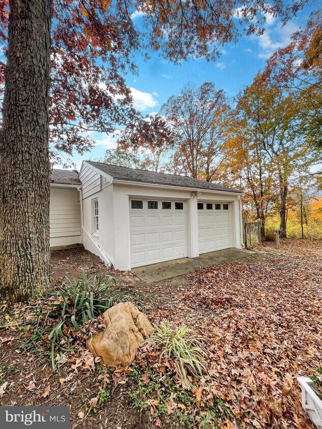 10608 Belmont Blvd, Lorton, VA 22079 House Rental in Lorton, VA