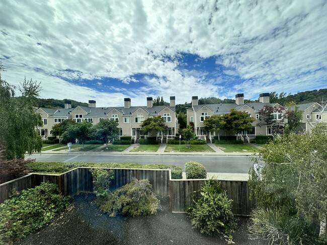 Foto del edificio - 11 Creekside Ct