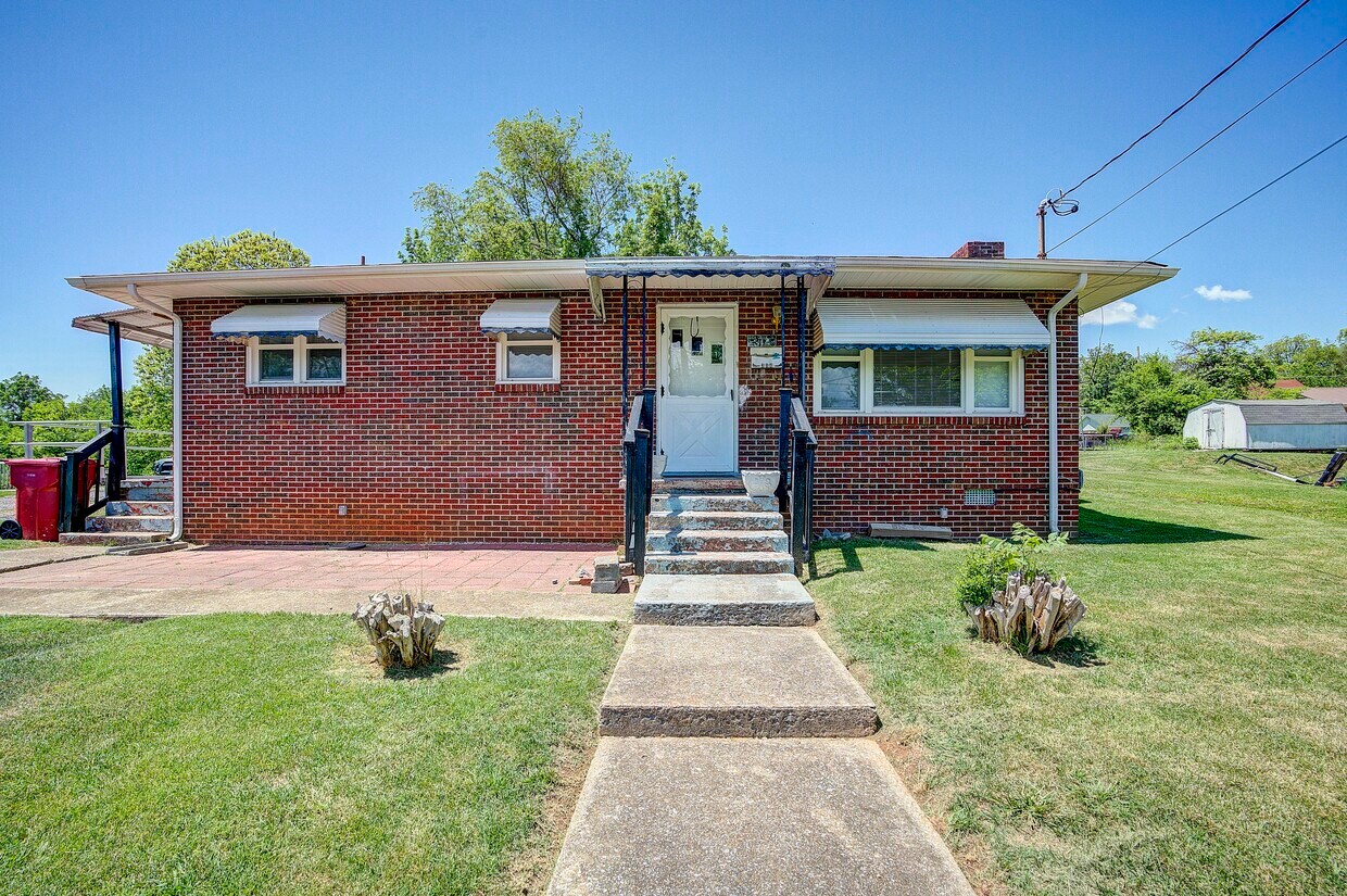 314 W 8th Ave, Johnson City, TN 37604 House Rental in Johnson City