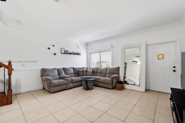 Foto del edificio - 2221 SE 23rd Ave