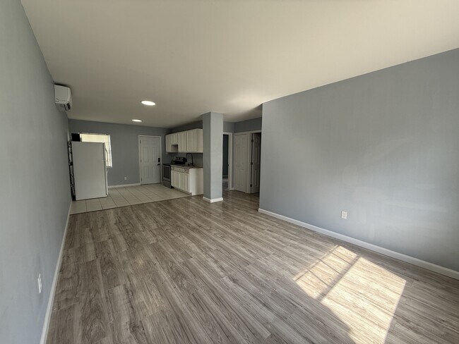 Foto del edificio - 3408 E Dr Martin Luther King Jr Blvd