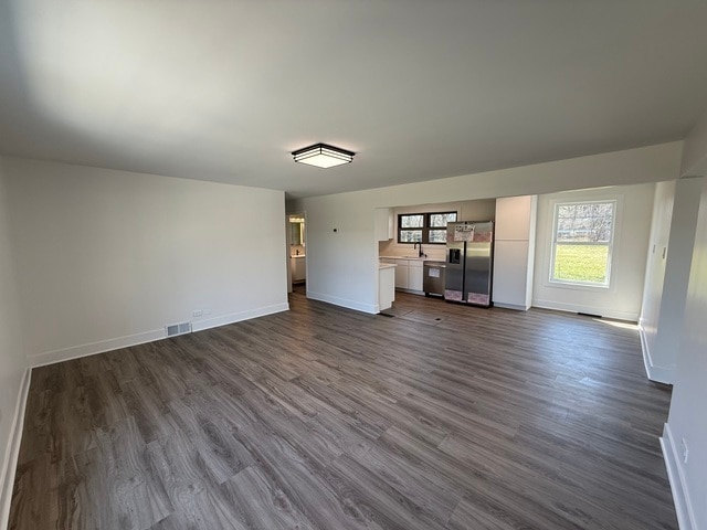 Foto del edificio - 8418 Meadowbrook Dr