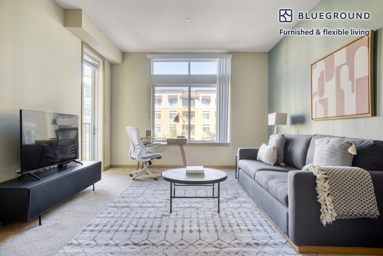 Foto principal - 5200 Iron Horse Pkwy