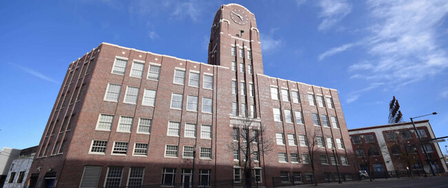 Foto del edificio - Clocktower Lofts