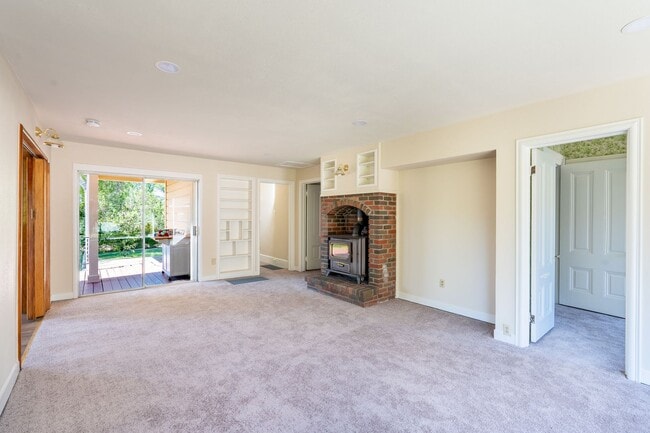 Building Photo - Historic Victorian Ranch Home