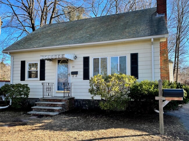 Front view - 45 Longview Way
