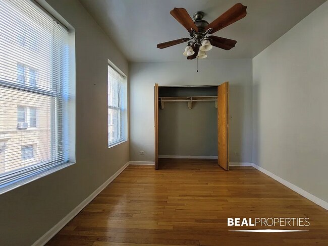 Foto del edificio - 4237 N Paulina St