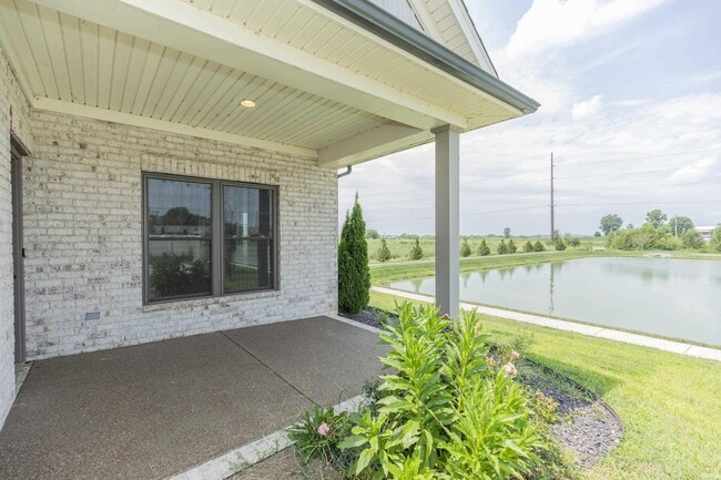 Building Photo - 3390 White Oak Trl