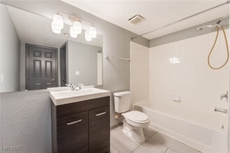 Building Photo - 6955 N Durango Dr