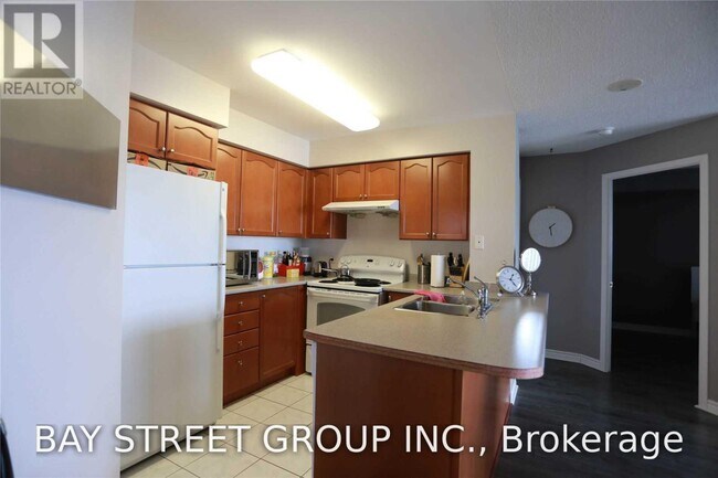 Building Photo - 18 Spring Garden Ave