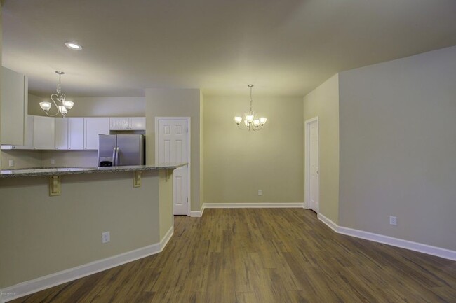 Building Photo - 303 Cedar Island Trail