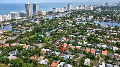 Building Photo - 535 W 51st St