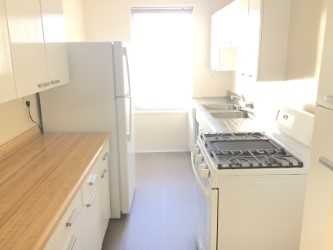 Foto principal - 750 Gonzalez Dr