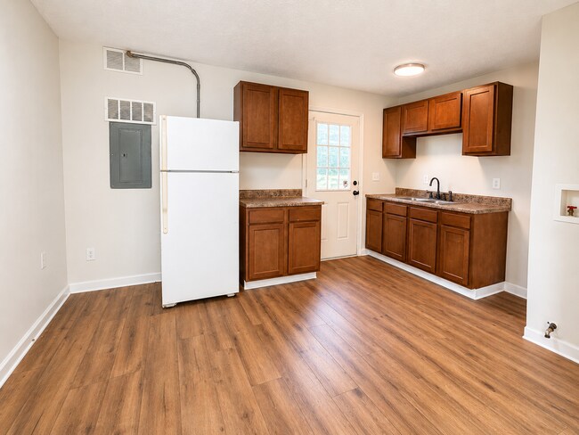 Foto del edificio - Cozy Columbus Home with Yard and Convenient Location