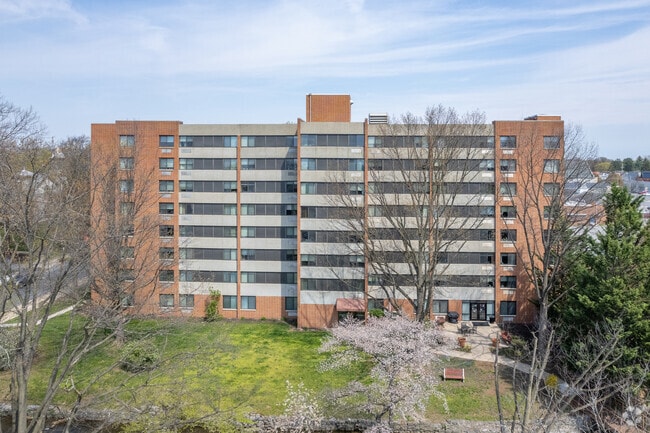 Building Photo - The Tower at Falling Spring-62+