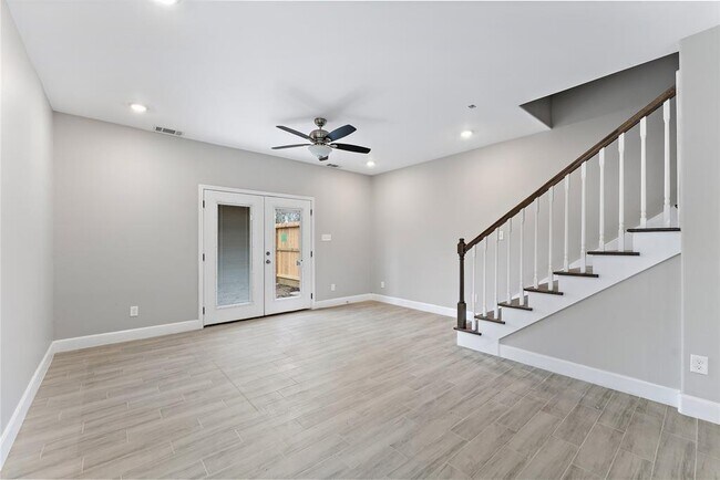 Foto del edificio - 5803 Southmund St