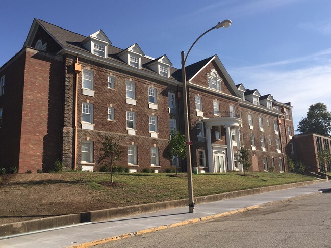 Historic Whitlock Place Rentals - Crawfordsville, IN | Apartments.com