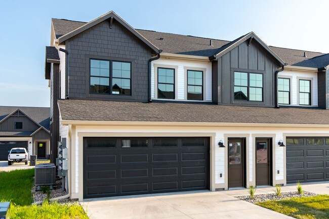 Foto del edificio - 2105 Aikman Dr