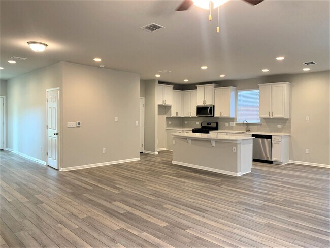 Foto del edificio - 4-bedroom Home in Vistas of Austin Communi...