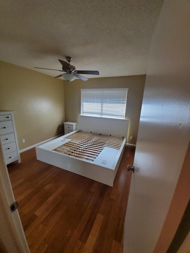 Foto del edificio - 4433 N Stanton St