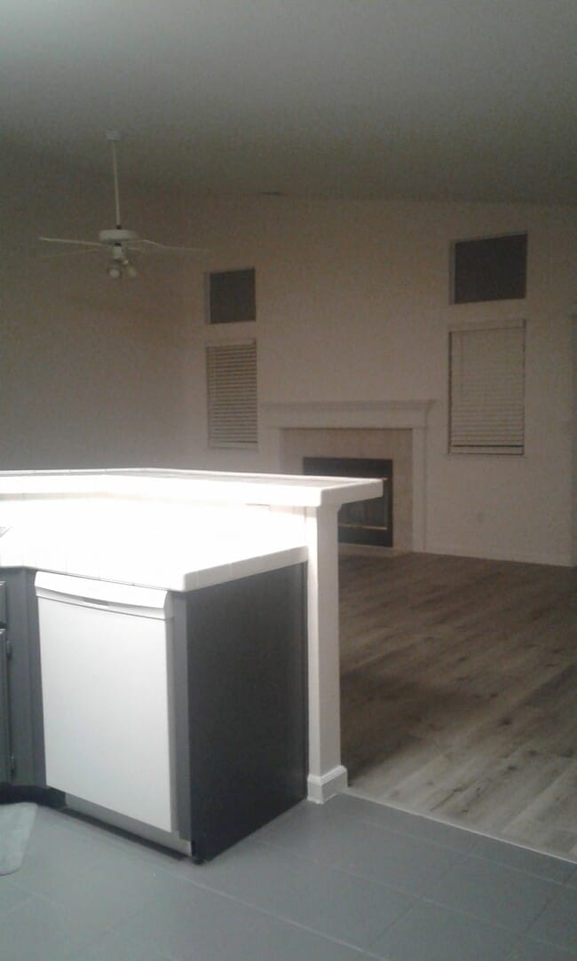 Building Photo - 3438 El Camino Way