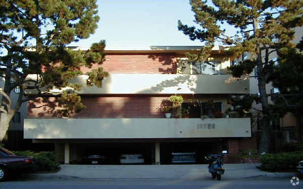 Primary Photo - 11726 Montana Ave