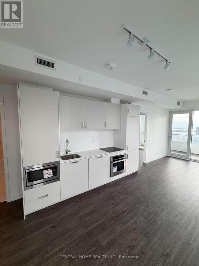 Photo du bâtiment - 88 Queen St E