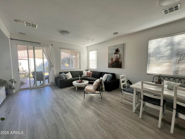 Foto del edificio - 21334 E Alyssa Rd