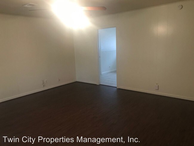 Building Photo - 3 br, 1.5 bath House - 509 Crepe Myrtle Ave.