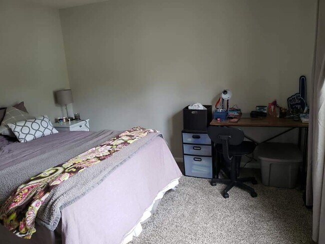 Photo - 522 Oak Run Dr Townhome