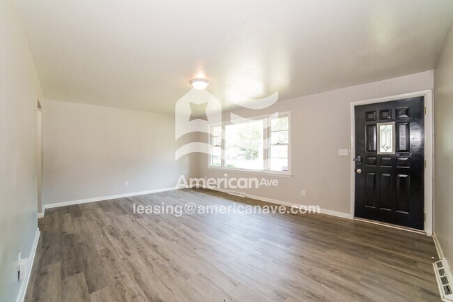 Foto del edificio - 1914 W Cashman Ct