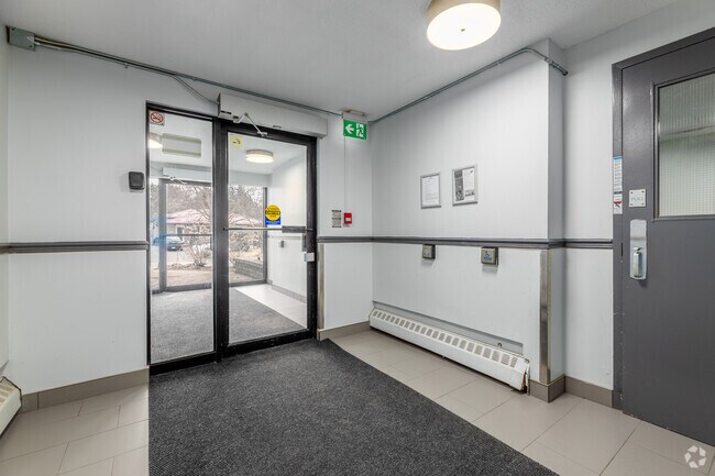 Hall d'entrée - 274-278 Cedar Avenue