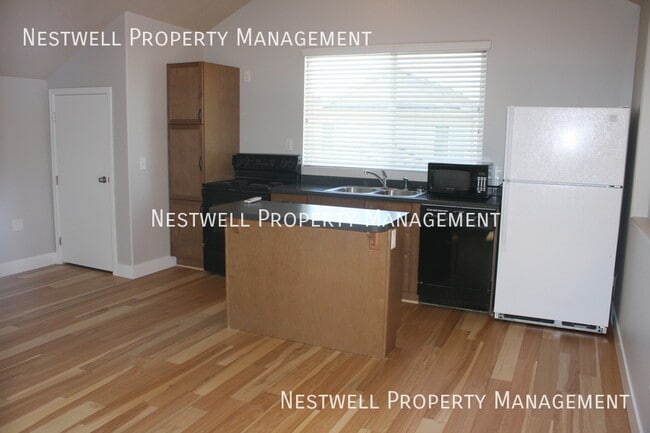 Building Photo - 4677 W Firmont Dr