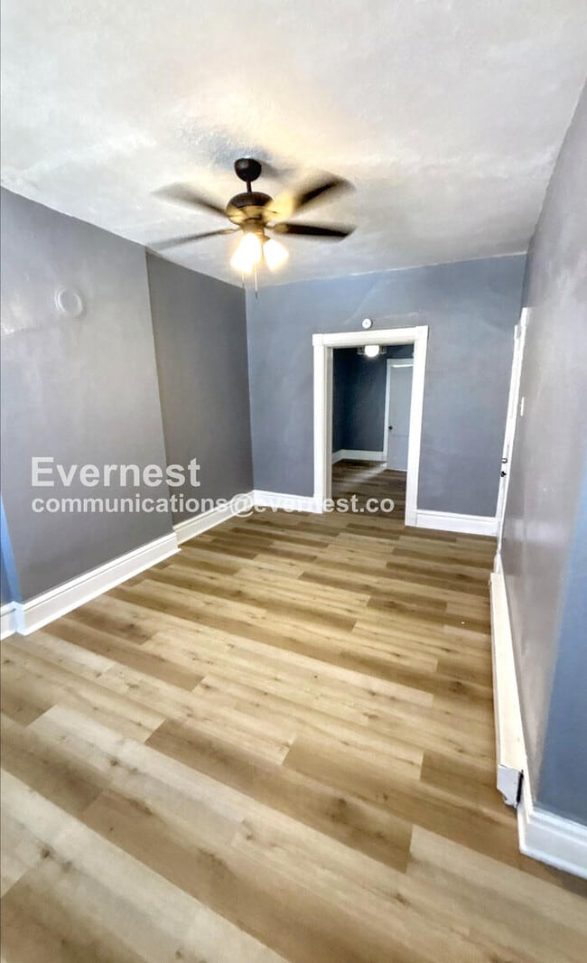 Foto del edificio - 3722 Fairview Ave