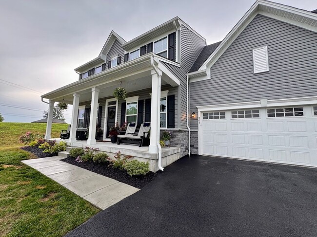 Building Photo - 203 Braeburn Dr