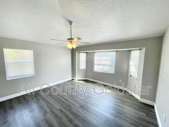 Foto del edificio - 19468 Edgewater Dr