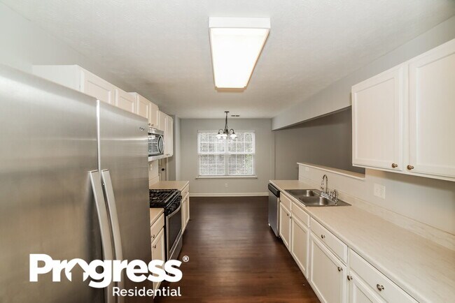 Building Photo - 233 Carrington Way