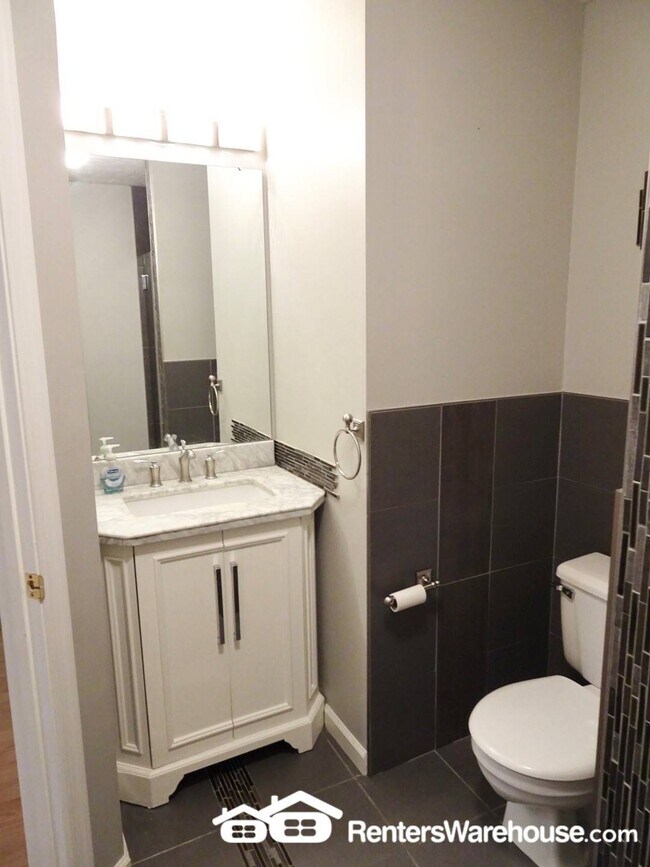 Foto del edificio - 7906 Valley Manor Rd