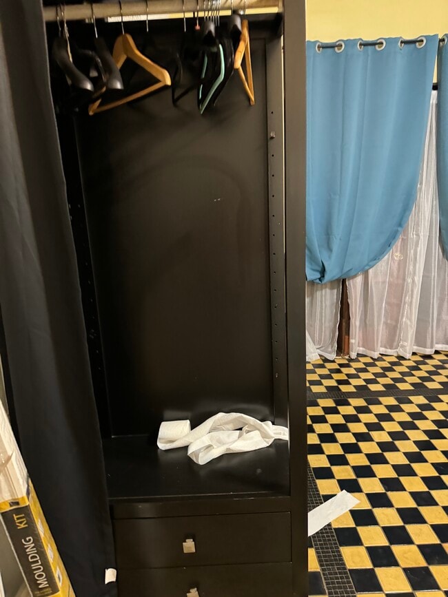 Building Photo - 4514 NE 1st Ave