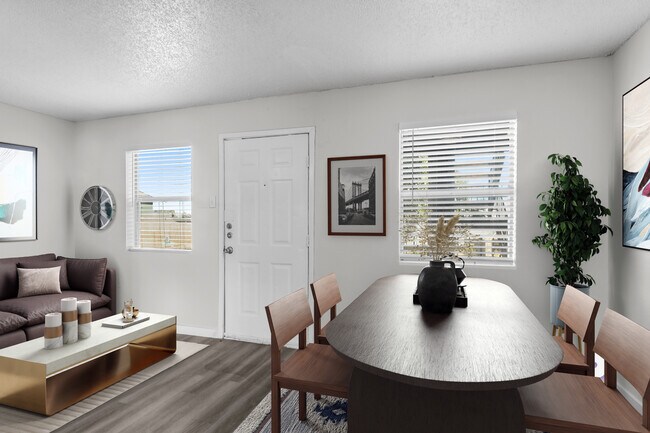 Building Photo - 130 Camino De Oro