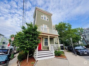 Building Photo - 51 Dimick St