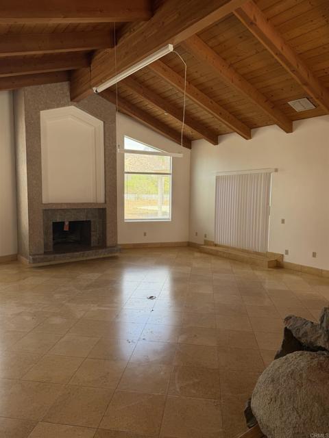 Building Photo - 1555 Willow Glen Dr