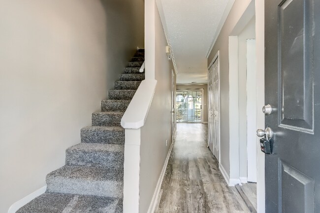 Building Photo - 384 Oak Harbor Trail