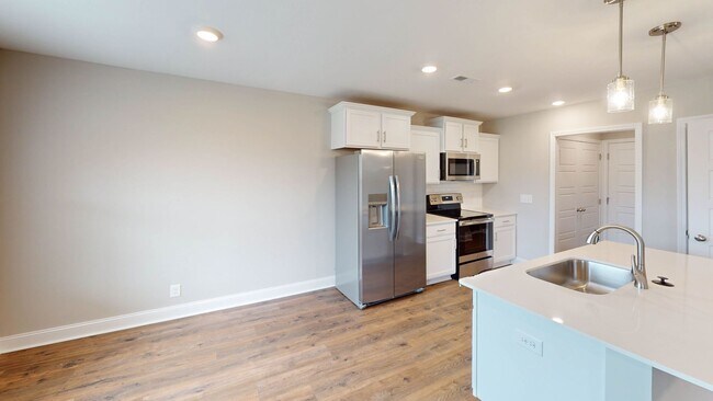 Foto del edificio - Modern 3-Bedroom, 2 Bath Detached Home in ...