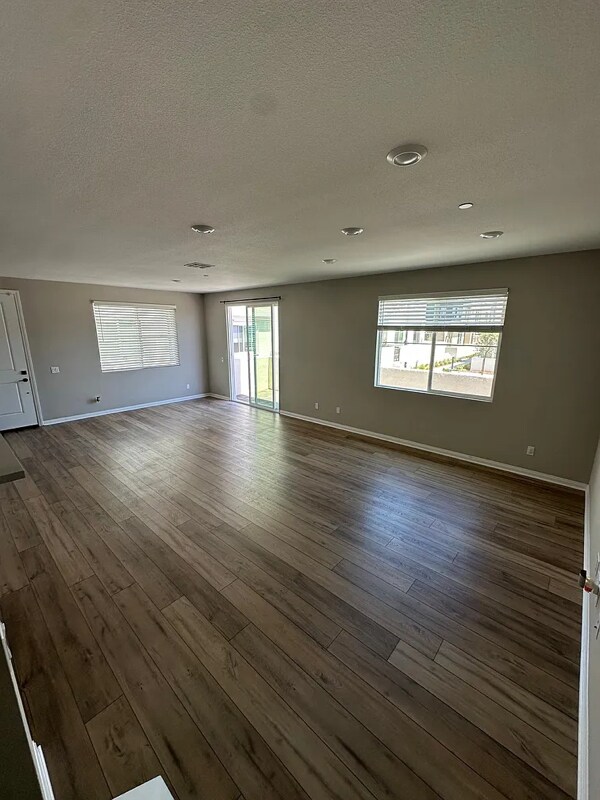 Foto del edificio - 2195 Bluestone Cir