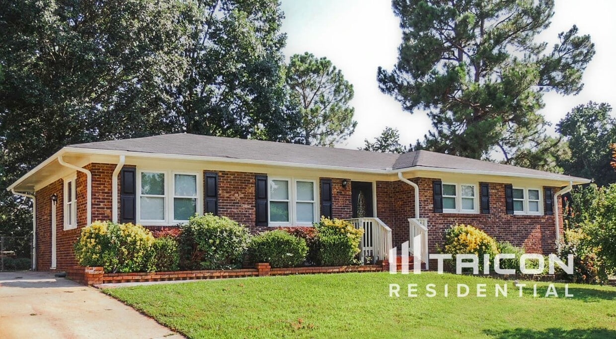 Foto principal - 1679 Cardinal Rd
