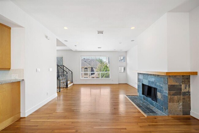 Foto del edificio - 4707 Caroline St