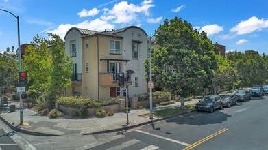 Building Photo - 8620 Belford Ave
